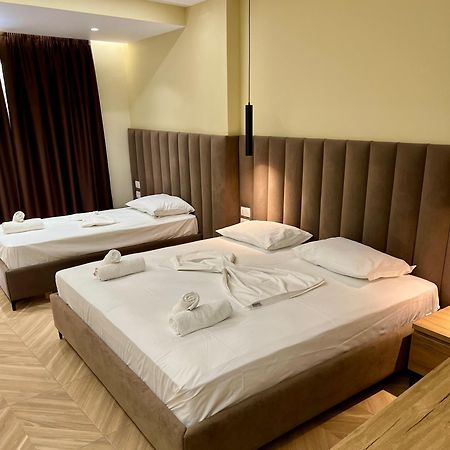 Karos Hotel Llaman Химара Экстерьер фото